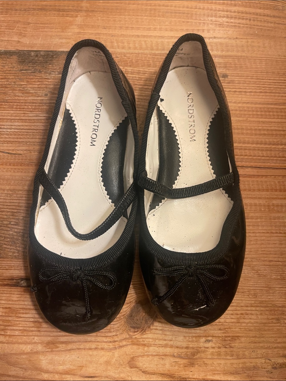 Nordstrom Girls Size 9M Kids Black Patent Mary Jane Flats with Bow NEVER WORN
